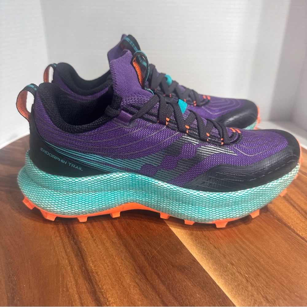 Saucony Endorphin Trail Running Shoes Women’s Size 7.5   (S10647-20)